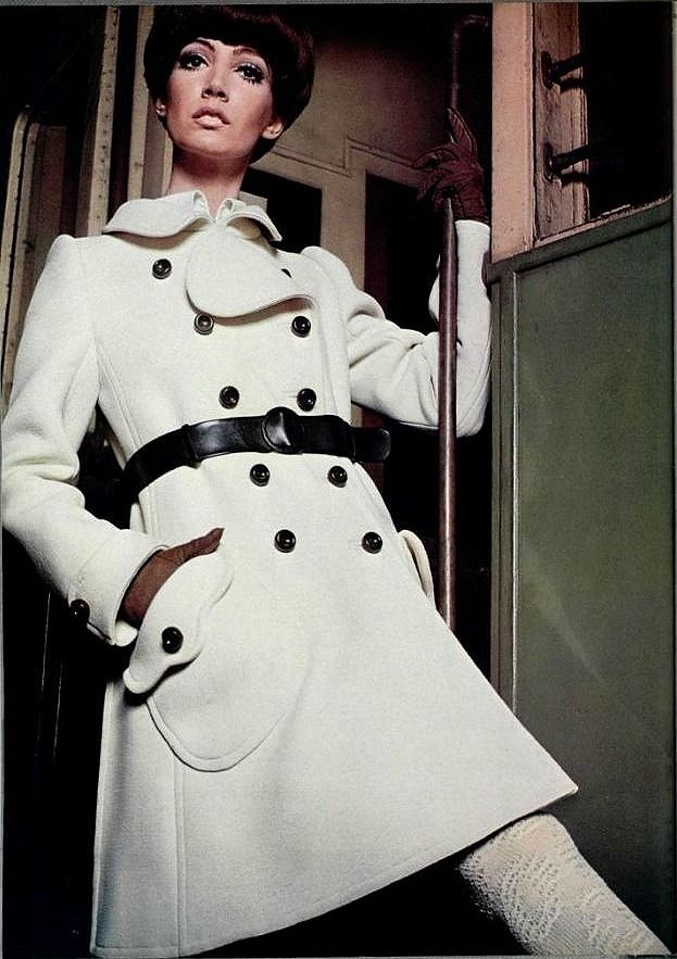 A classic Emanuel Ungaro look from 1968